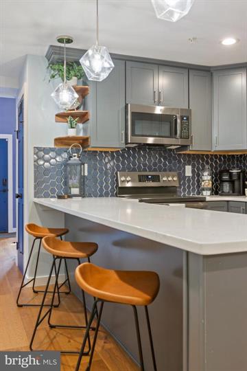 220 West Street — Photo 6