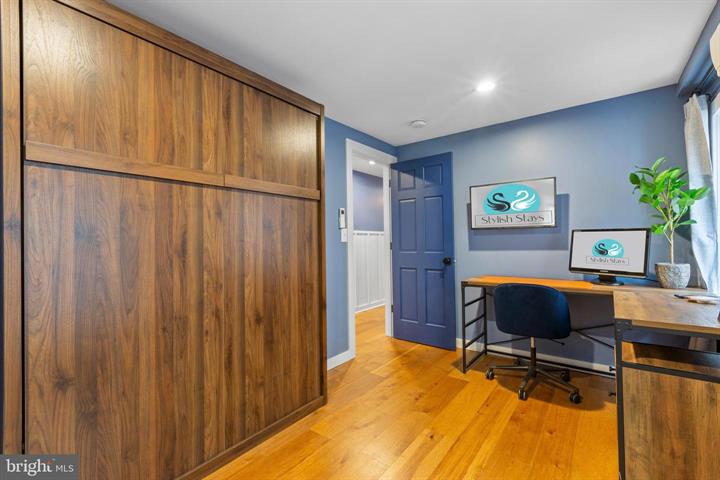 220 West Street — Photo 21